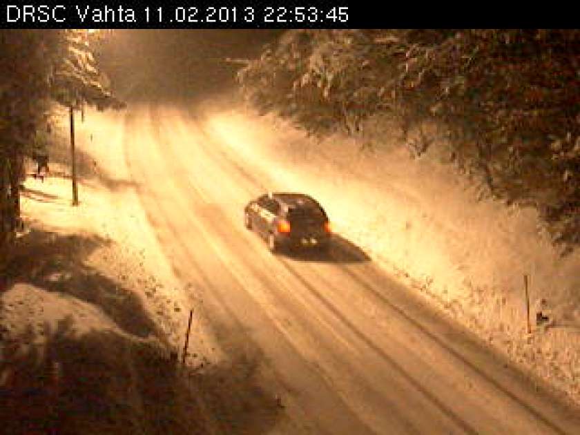 FOTO: Obilno sneženje zajelo Slovenijo