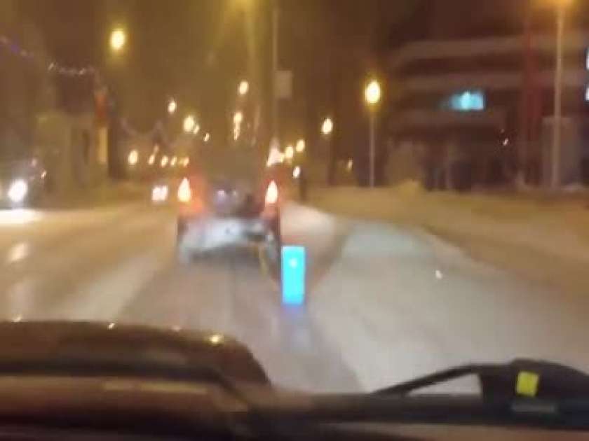 VIDEO: Nenavadna avtovleka