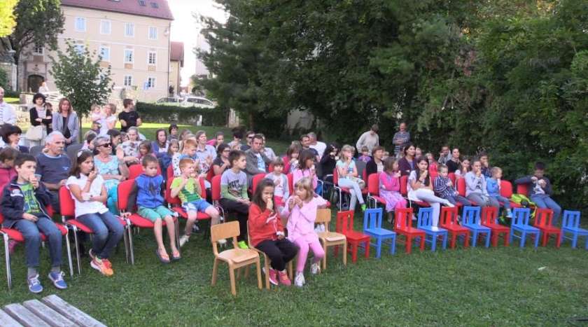 FOTO&VIDEO: Poletni pustolovci zaključili bralno značko