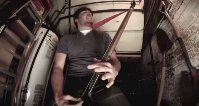 VIDEO: Na lopato zaigral Rage Against The Machine!