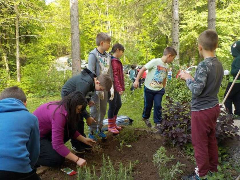 FOTO: Dan Zemlje na podružnični šoli Birčna vas 
