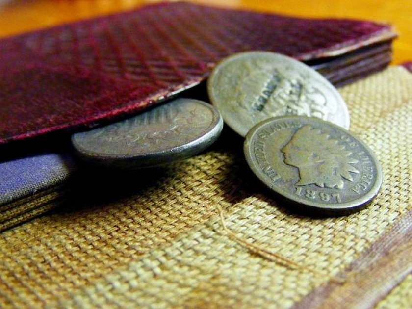 Med popravilom vodovoda našli 600 kilogramov antičnih kovancev