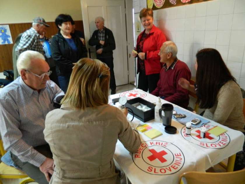 FOTO: Na OŠ Suhor izvedli akcijo TIK-TAK