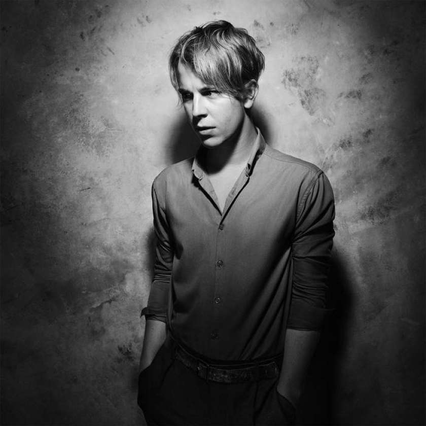 HIT DNEVA: Tom Odell – Magnetised