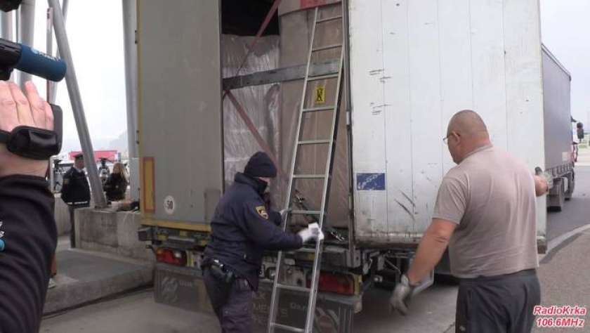 AVDIO: Na območju PU Novo mesto letos ujeli 77 ilegalcev