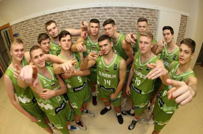 U18: Slovenci evropsko prvenstvo začeli s porazom proti Srbiji