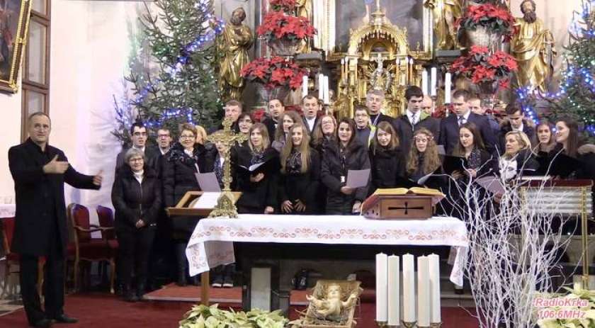 F&#38;V: Božični koncert v Šmihelu navdušil
