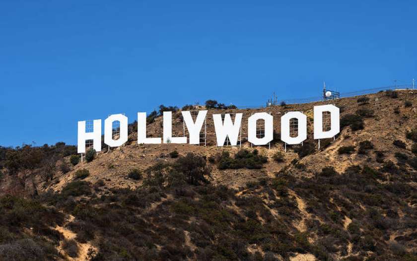 Znak Hollywood preimenovan