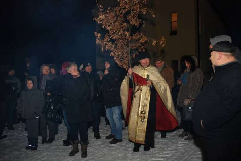 F&#38;V: Polnočnica ob pravoslavnem božiču v Miličih