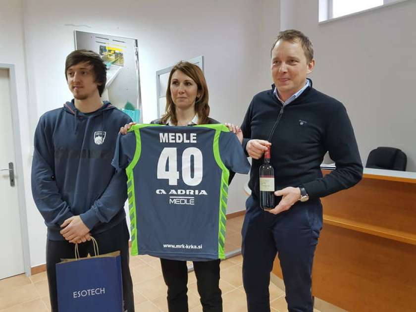 AVDIO: MRK Krka obiskal svoje sponzorje
