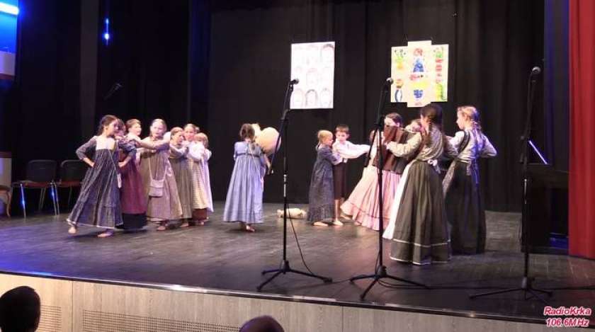 Video: "Materam in ženam"