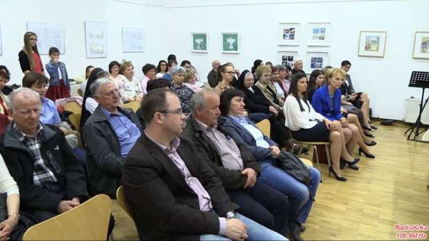 F&V: Prireditev ob materinskem dnevu