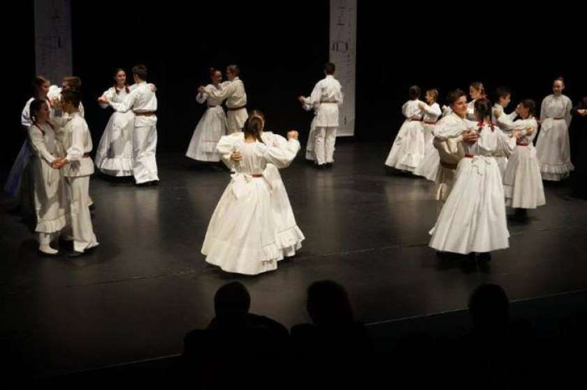 Srečanje otroških folklornih skupin