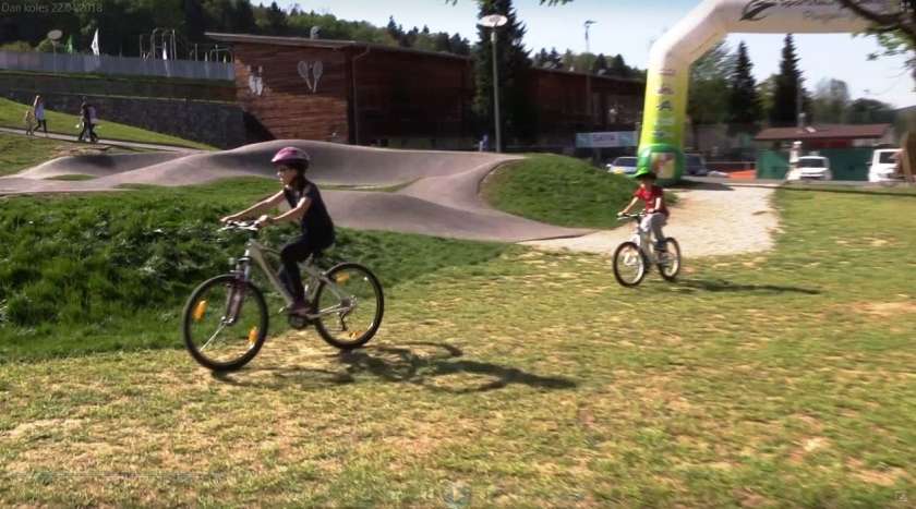 VIDEO: Dan koles v Novem mestu