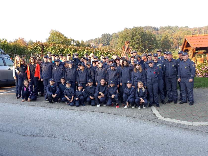 FOTO: Župan sprejel državne prvake, metliške gasilce