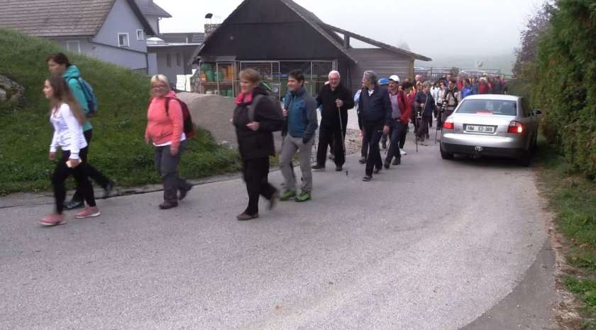 VIDEO&FOTO: Dobrodelni pohod na Trško goro