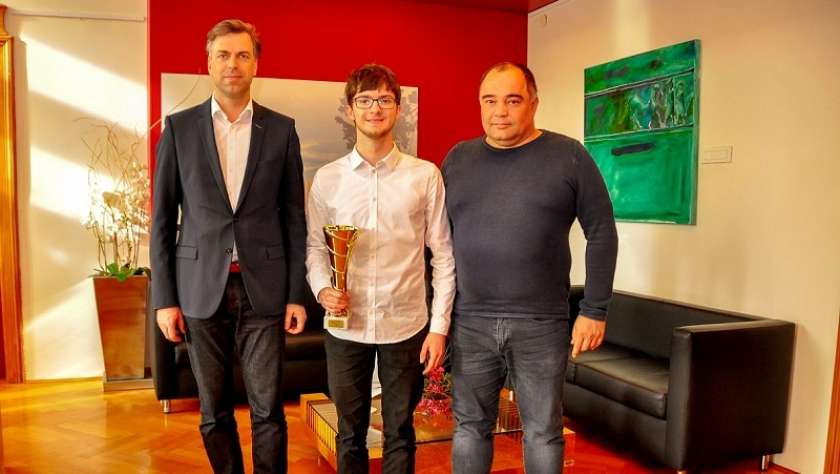 Župan čestital štirikratnemu državnemu prvaku Vidu Dobrovoljcu