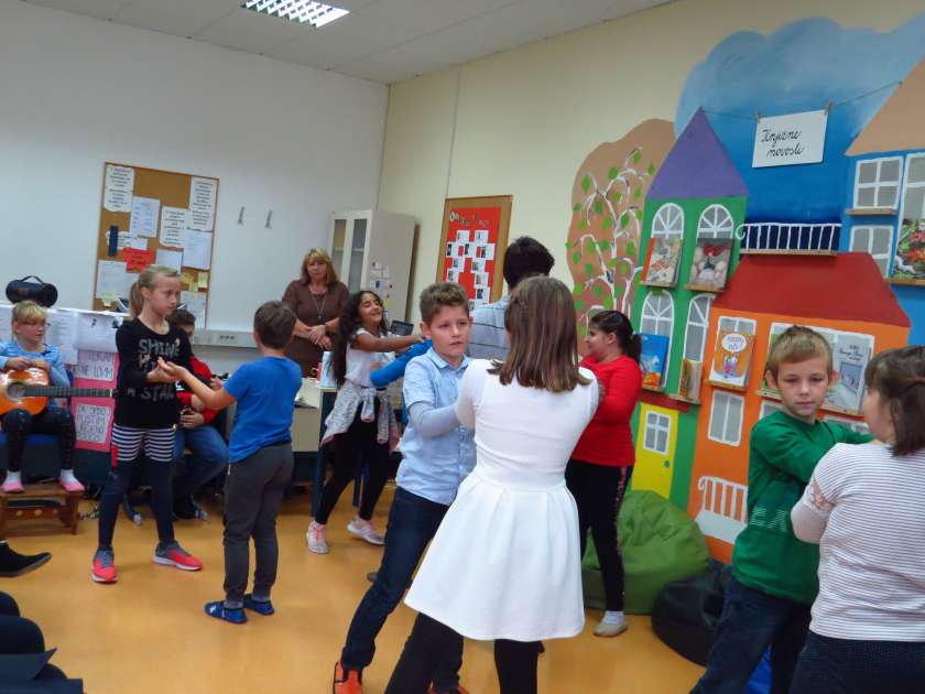 FOTO: Dodatni učni prostori v šoli v Podzemlju