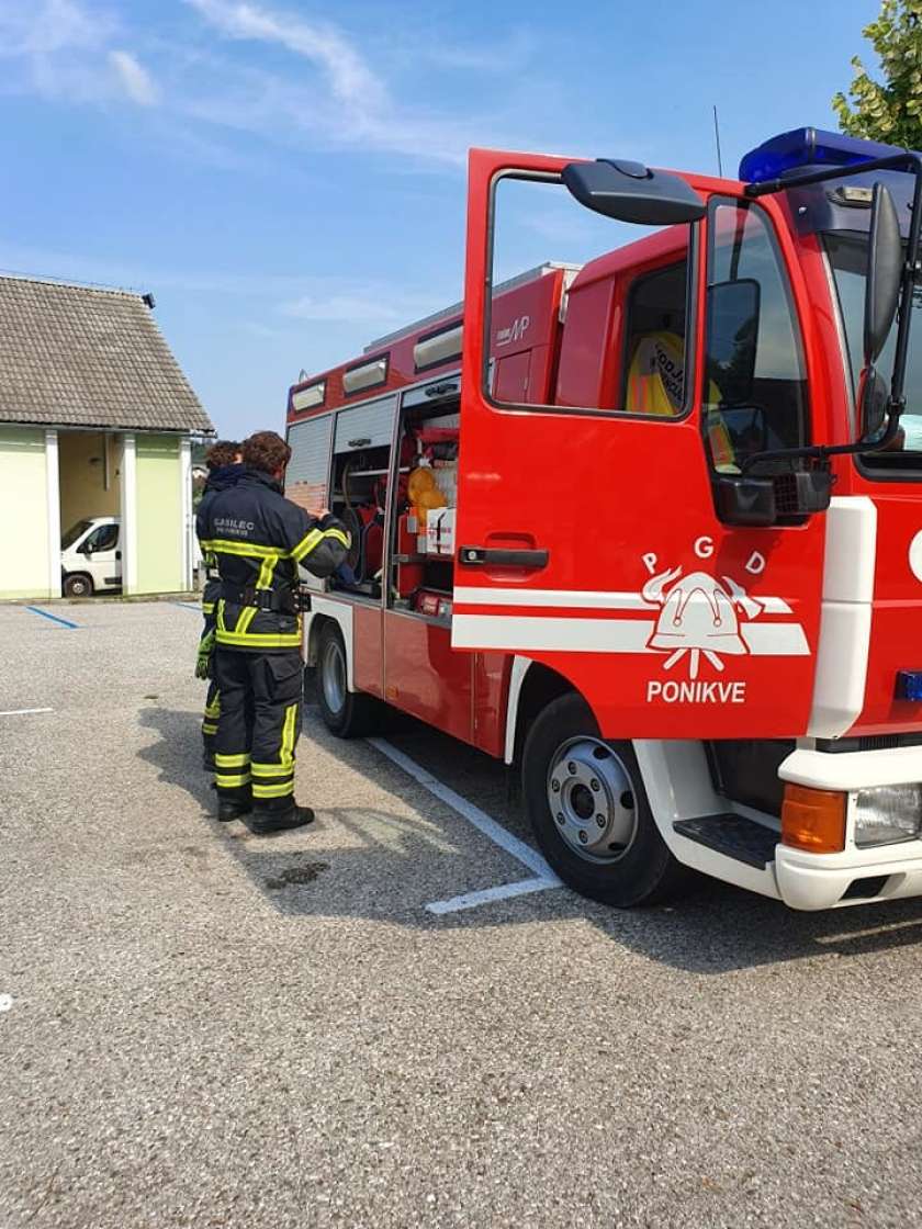 Požar v Dolenji Nemški vasi povzročil večjo premoženjsko škodo