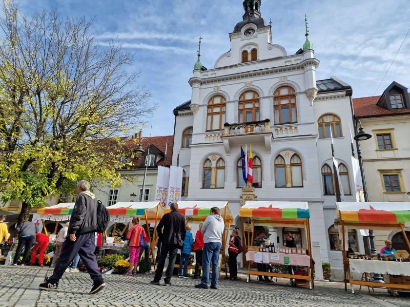 Športna tržnica na Glavnem trgu