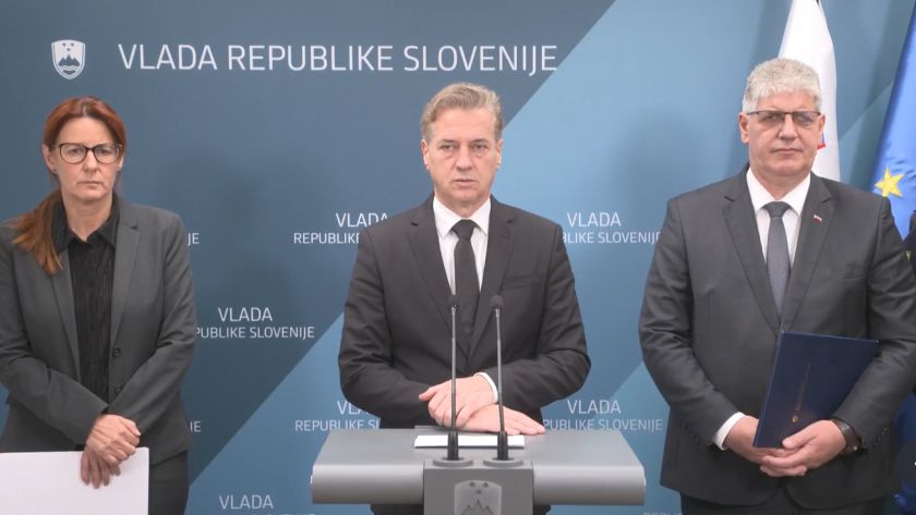 Po nasilni smrti v Novem mestu odstopila ministra za pravosodje in notranje zadeve