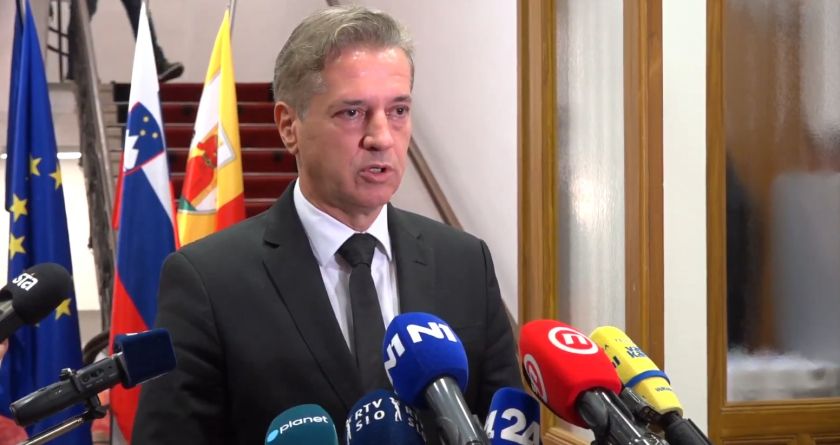 Golob napovedal radikalne ukrepe pri reševanju romskih vprašanj