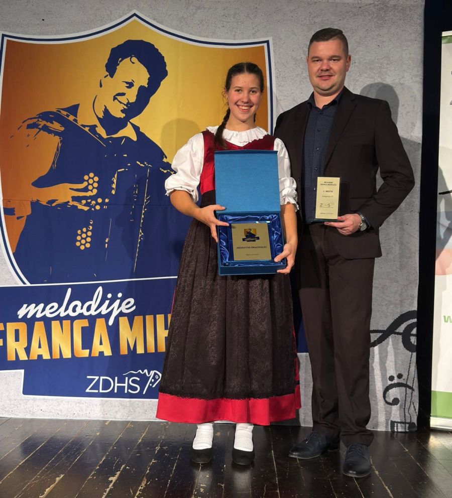 Mia-Ovčjak-temovanje