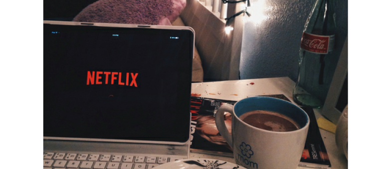 O preganjanju dolgčasa med zimskimi meseci, vse o Netflixu in prigrizkih.