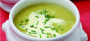 Fina krompirjeva juha s smetano, lahko kot predjed družinskega kosila ali kot samostojna jed.