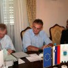 direktor_ivan_mirt_podpisuje_dogovor_.jpg