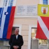 zupan_pred_spominsko_plosco.jpg