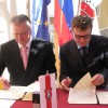podpis_dogovora_za_kostelski_slovar_15_9__2010.jpg