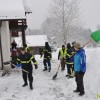 2012_02_12_kidanje_snega_pgd_gradac_19.jpg