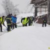 2012_02_12_kidanje_snega_pgd_gradac_23.jpg