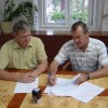 podpis_pogodbe_za_romska_naselja_julij_2012.jpg