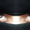 Muslimanka, burka, oči