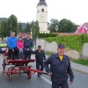 Veterani so na obnovljenem vozu do gasilnega doma peljali preddvorskega župana.JPG