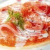 Blini s kislo smetano in lososom