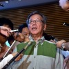 takeshi takesi onaga okinawa guverner japonska.jpg