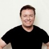 Gervais spet na globusih