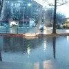 Trafika sredi jezera-1
