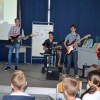 glasbeniki_iz_8__in_9__razreda_so_zaigrali_grem_domov_v_novo_mesto_.jpg