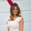 melania trump rožnata.jpg