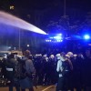 policija, protestniki. Hamburg, vodni top, G-20