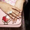PRAZNI─îNI NOHTI Essie na modni reviji Kate Spade.jpg