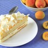 torta jogurt marelice dreamstime_xxl_57464466.jpg