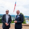Dušan Strnad, Janez Janša.jpg