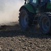 poljedeljstvo, kmetovanje, suša, traktor, njiva