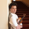 Domen Lorenz je violinist, ki izhaja iz znamenite glasbene družine Lorenz.