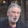 Alec Baldwin se je znašel v res hudi situaciji ... Grozi mu celo zapor.